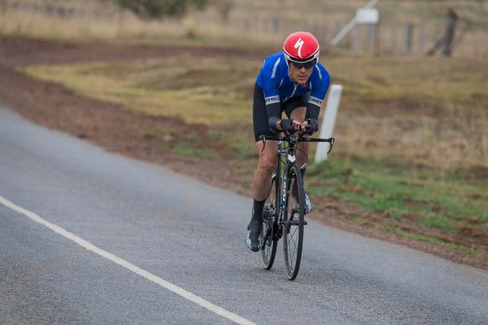 Wonky helmet? Last minute checks can do that. Photo: ernestoarriagada.com